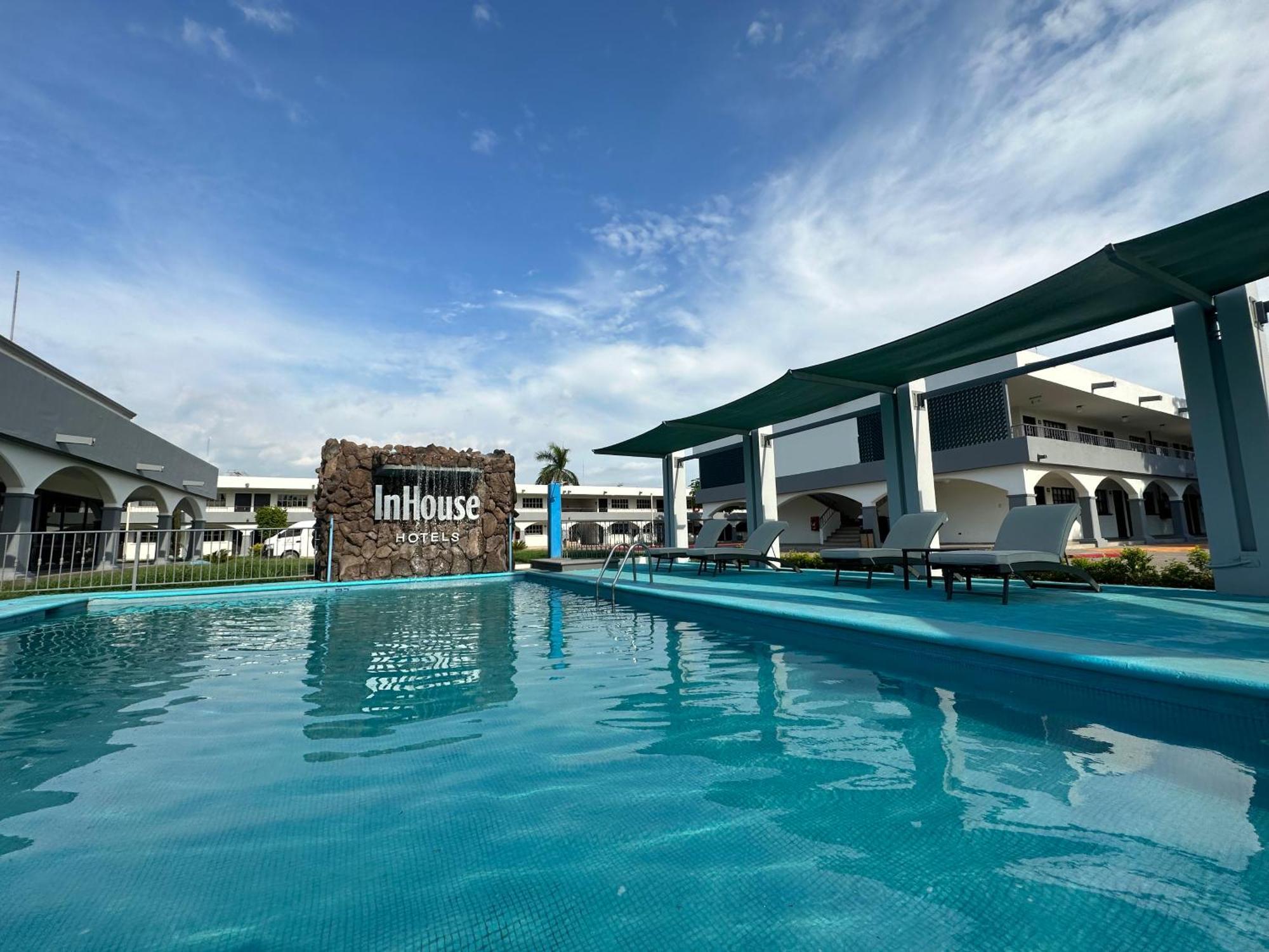 Inhouse Obregon Hotel Ciudad Obregón Екстериор снимка