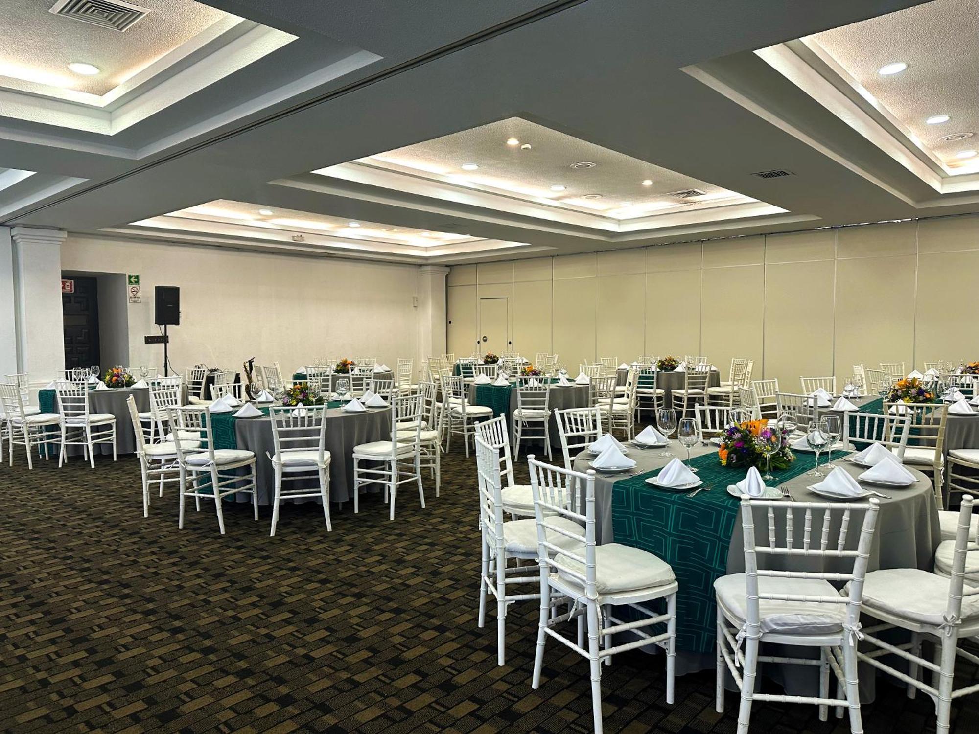 Inhouse Obregon Hotel Ciudad Obregón Екстериор снимка