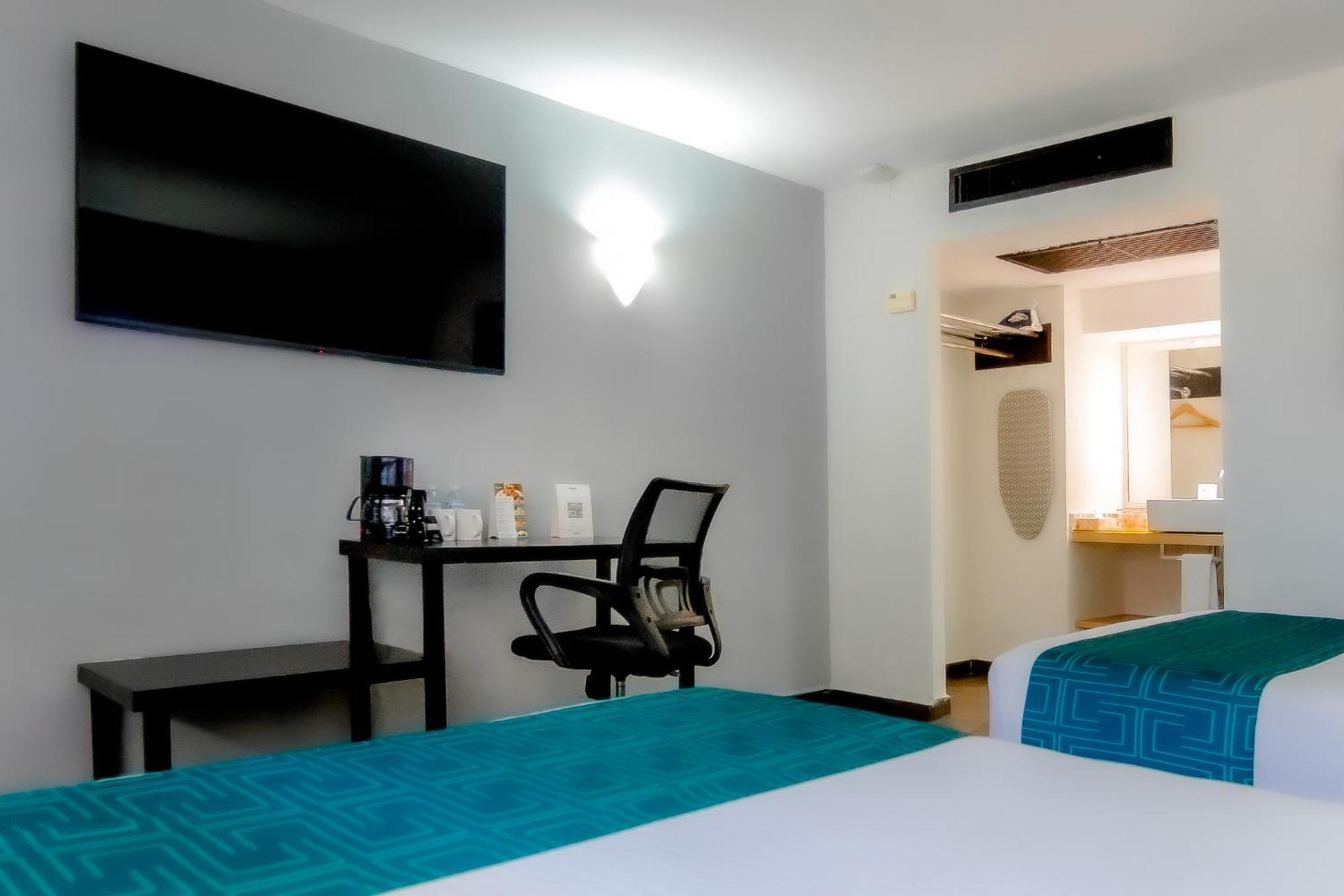 Inhouse Obregon Hotel Ciudad Obregón Екстериор снимка