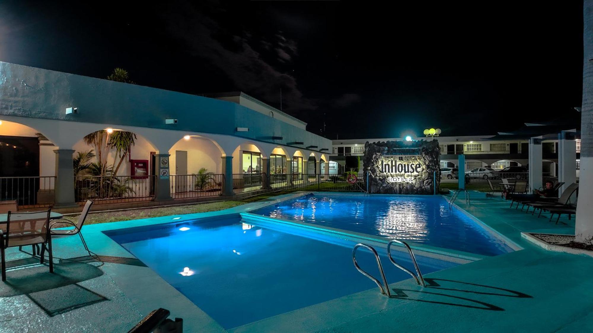 Inhouse Obregon Hotel Ciudad Obregón Екстериор снимка
