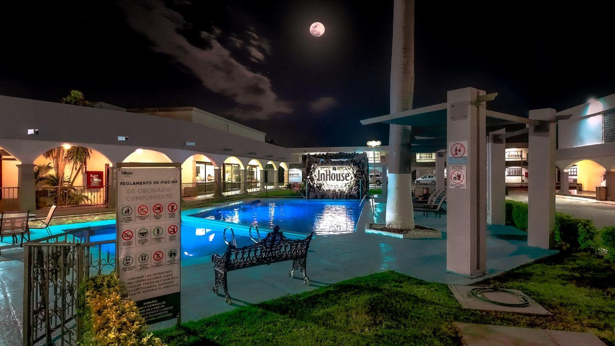 Inhouse Obregon Hotel Ciudad Obregón Екстериор снимка