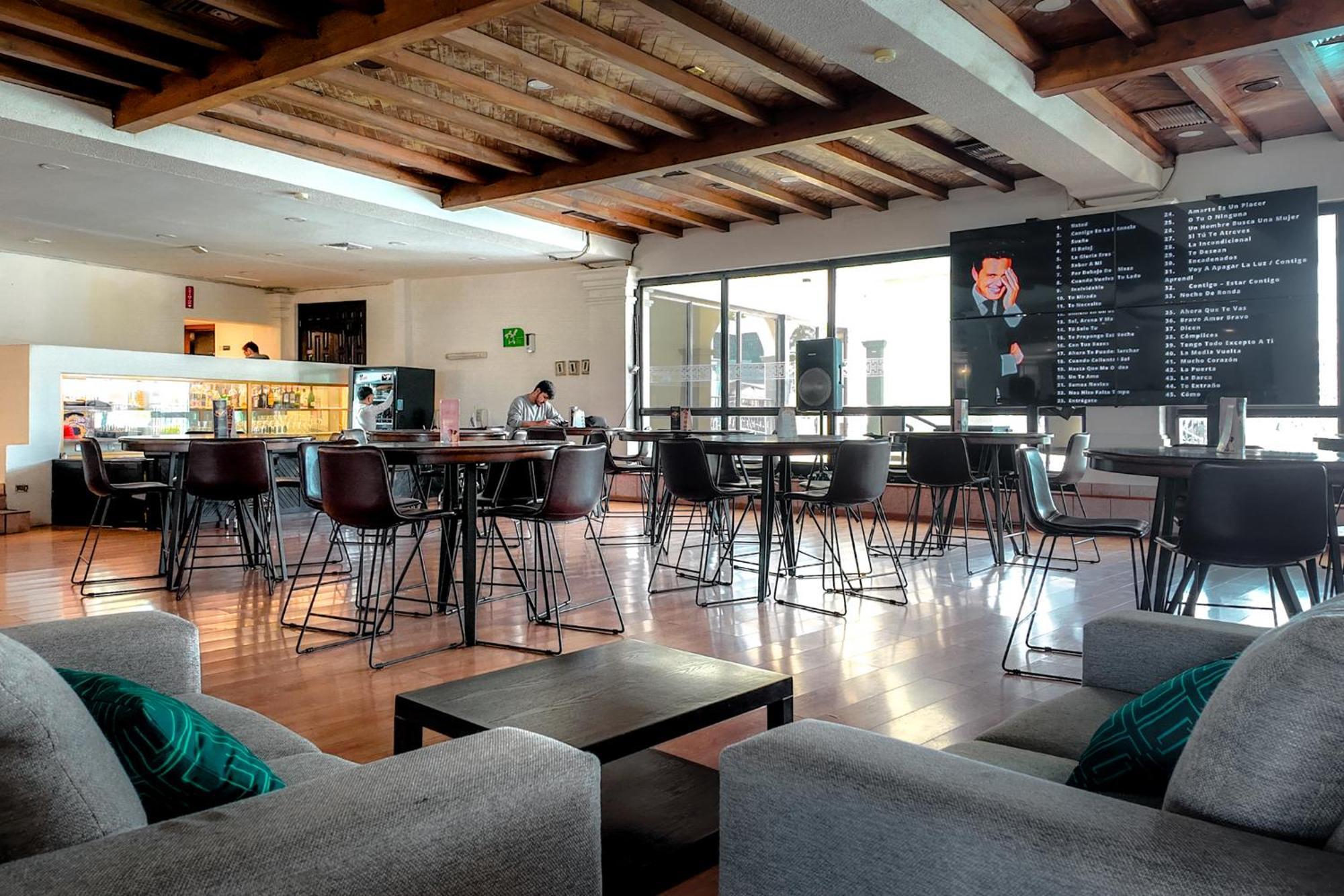 Inhouse Obregon Hotel Ciudad Obregón Екстериор снимка